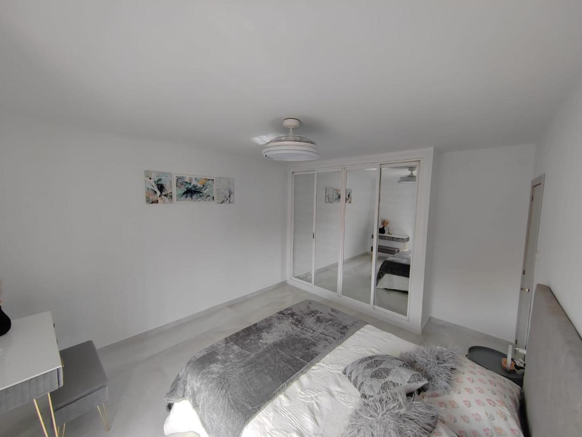 Apartamento La Torre,200M Hasta La Playa Бенальмадена Экстерьер фото